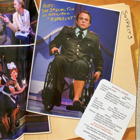 Dirty Rotten Scoundrels Large Souvenir Program Jonathan Pryce & Norbert Leo Butz - Picture 6 of 9